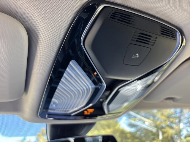 Used 2022 BMW X7 xDrive40i w/ Cold Weather Package image 54