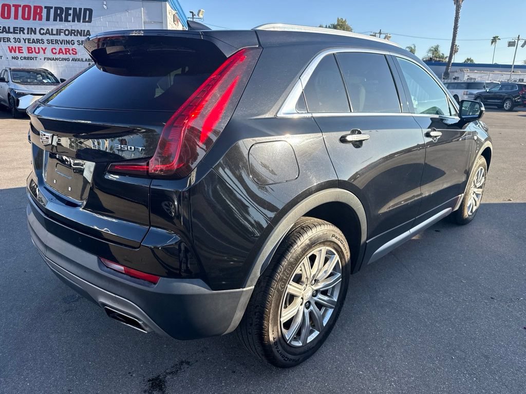 Used 2023 Cadillac XT4 Premium Luxury AWD/4WD image 5