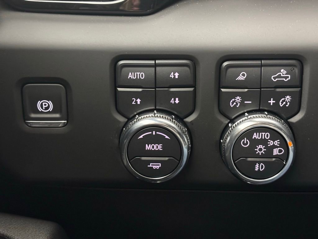 New 2025 GMC Sierra 1500 AT4 w/ AT4 Premium Package image 25