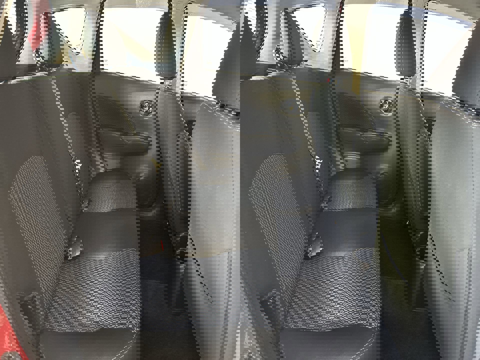 Used 2017 Nissan Versa Note SV image 27