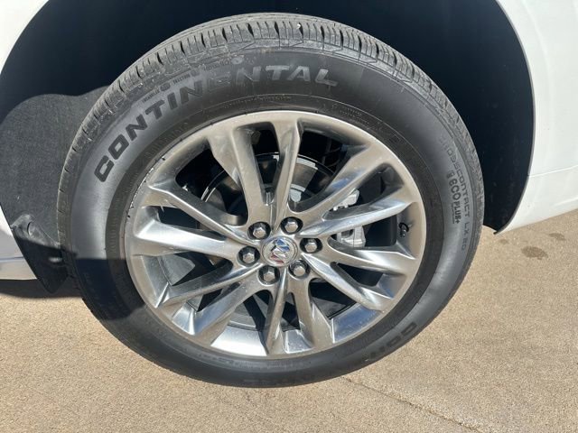 Used 2024 Buick Enclave Avenir w/ Avenir Technology Package image 11