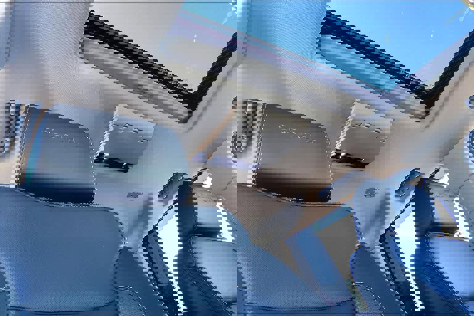 Used 2019 GMC Yukon XL Denali w/ Open Road Package image 13