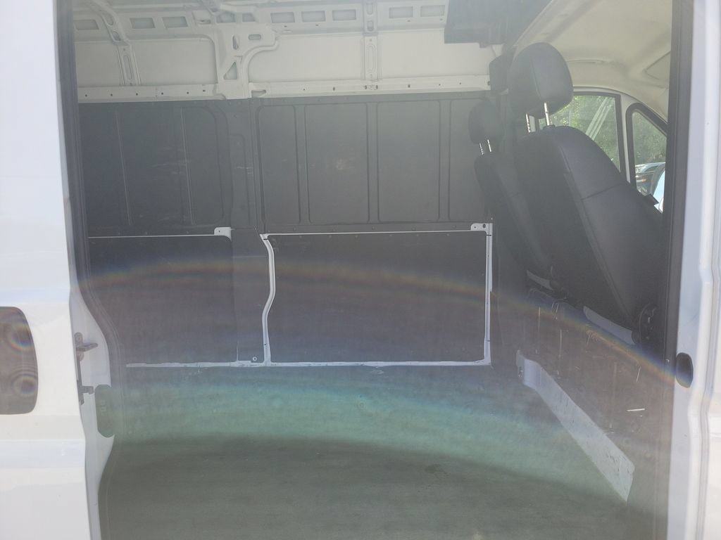 Used 2025 RAM ProMaster 2500 w/ Convenience Group FWD image 15