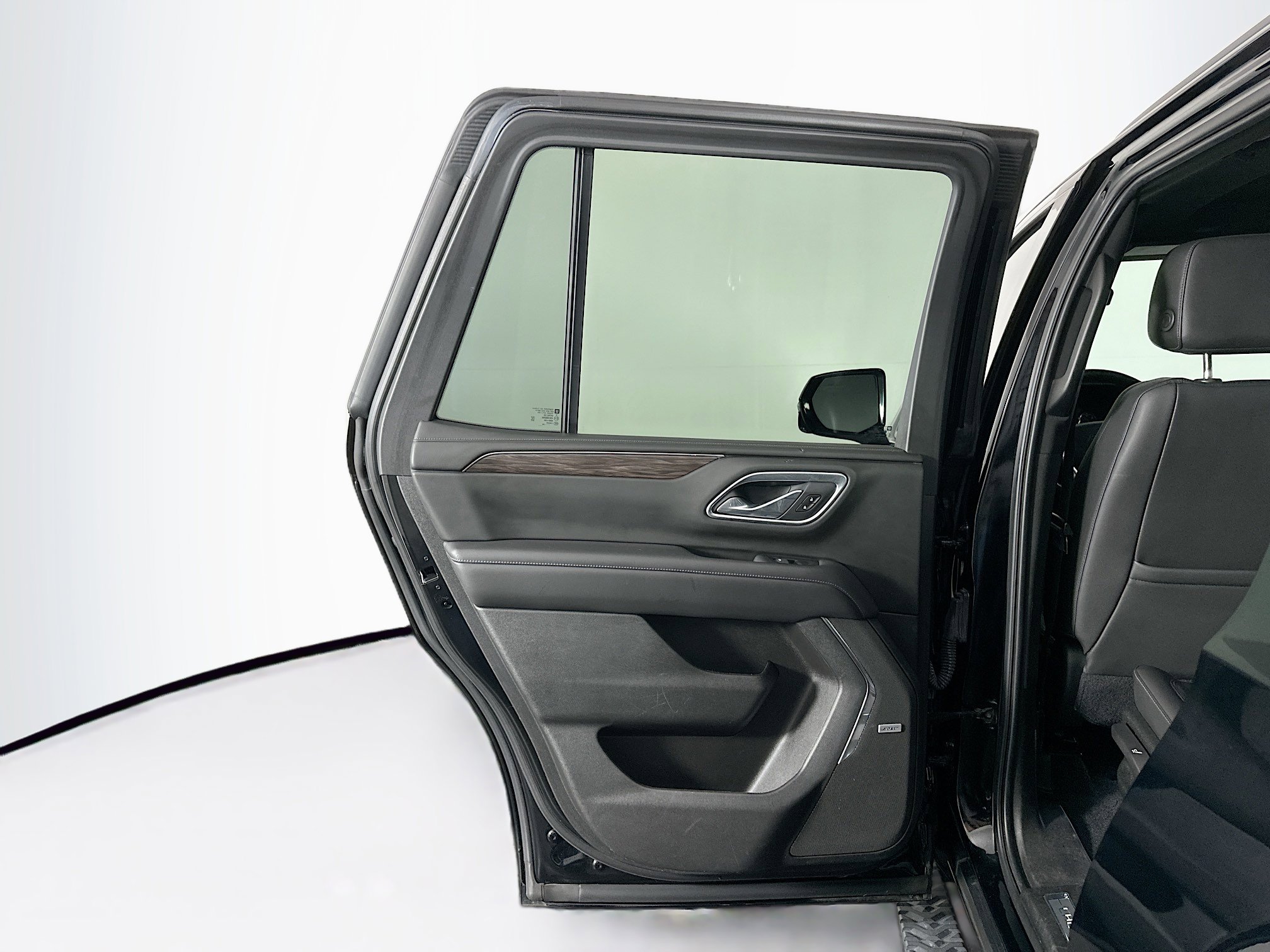 Used 2021 Chevrolet Tahoe Z71 w/ Z71 Signature Package image 27