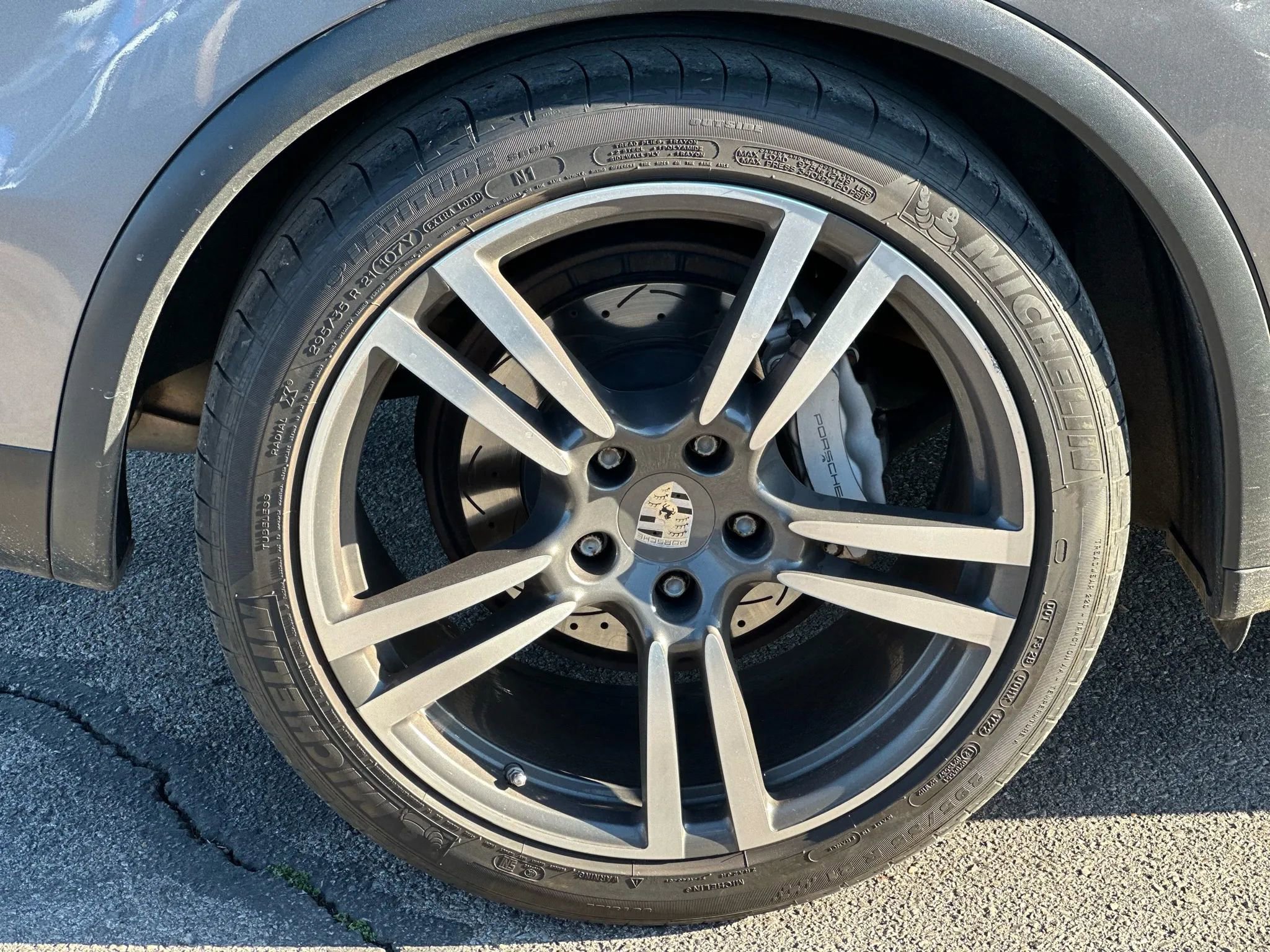 Used 2011 Porsche Cayenne S AWD/4WD image 25