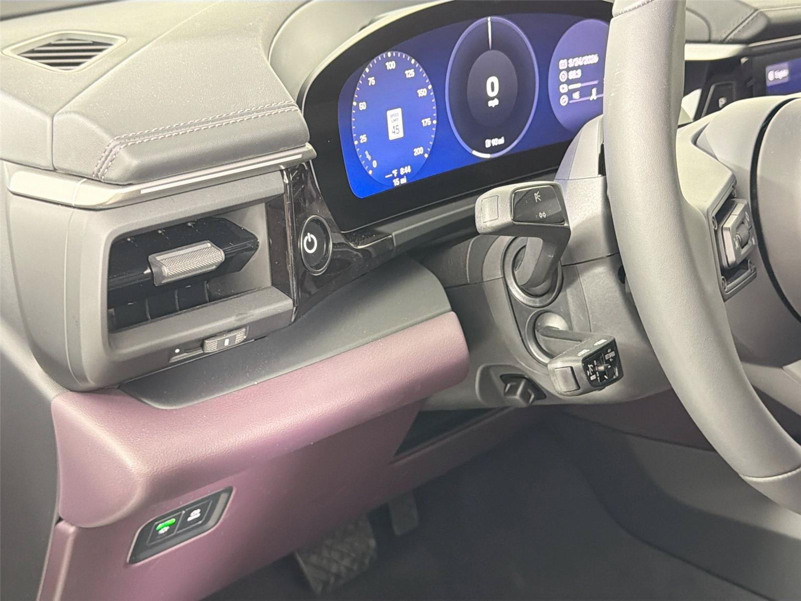 Certified 2026 Porsche Macan 4 Electric RWD image 33