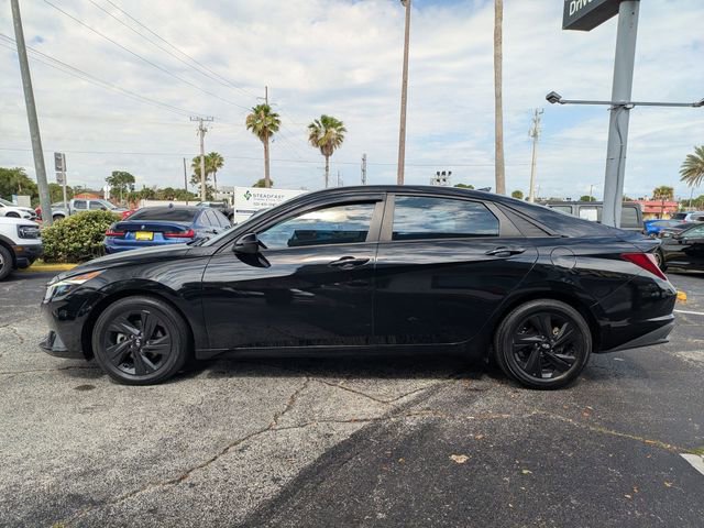 Used 2021 Hyundai Elantra SEL w/ Cargo Package FWD image 8
