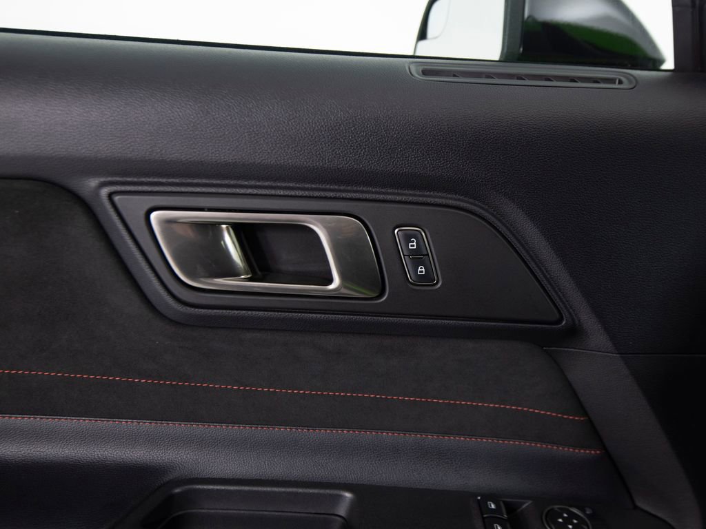 Used 2016 Ford Mustang Shelby GT350R w/ GT350R Equipment Group 920A image 10