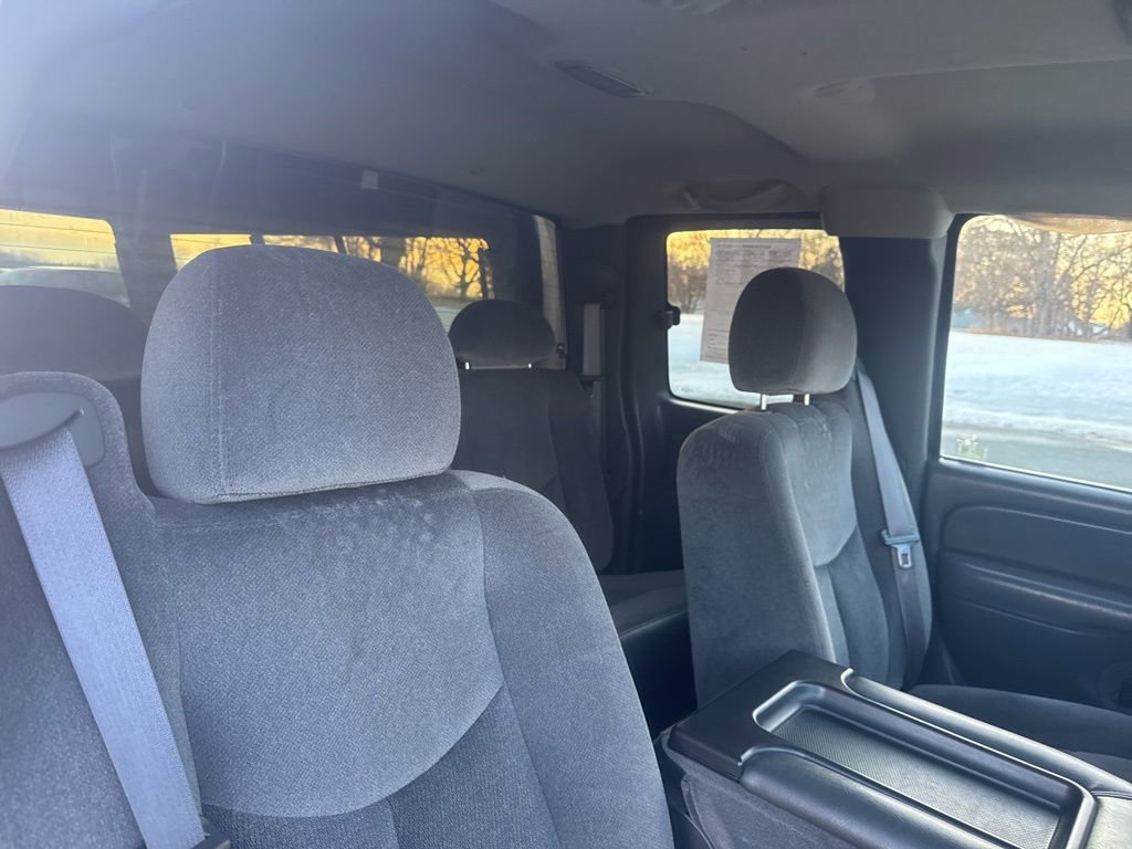 Used 2007 GMC Sierra 2500 SLE w/ Heavy-Duty Power Package image 28