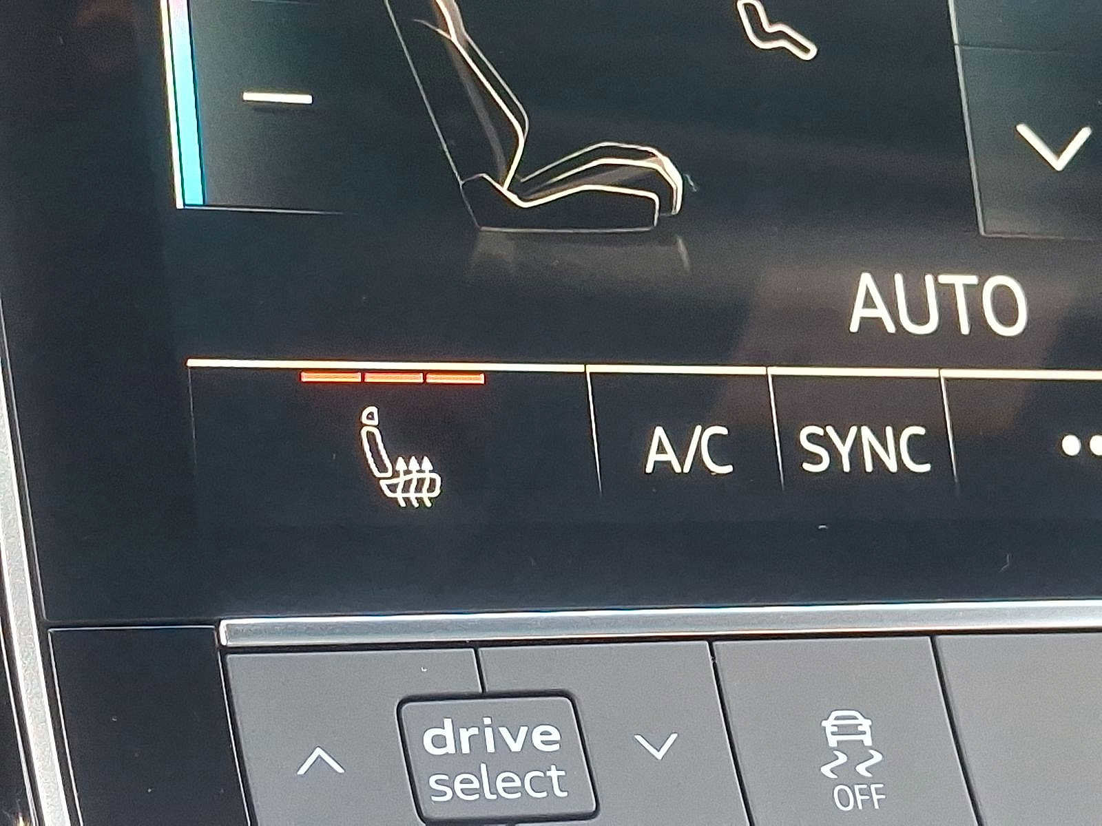 Certified 2025 Audi Q7 3.0T Premium w/ Convenience Package image 19