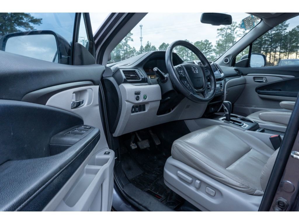 Used 2018 Honda Ridgeline RTL-T image 10