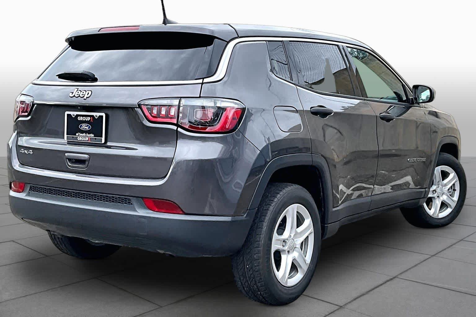 Used 2023 Jeep Compass Sport AWD/4WD image 12