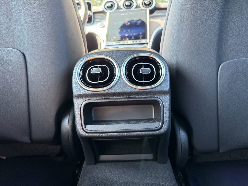 New 2025 Mercedes-Benz C 300 4MATIC Sedan image 16