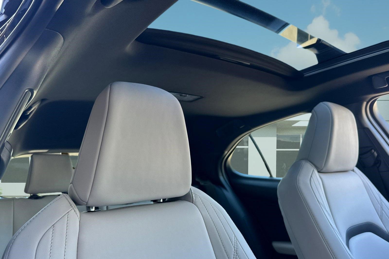 New 2026 Lexus UX 300h FWD image 14