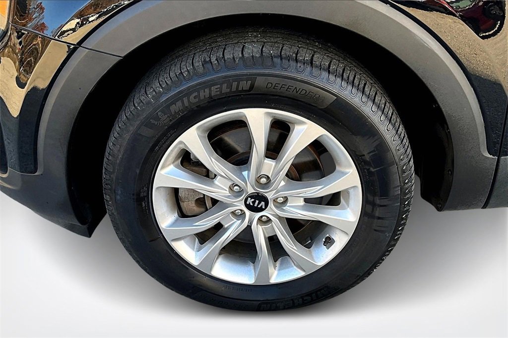 Used 2021 Kia Telluride LX image 34