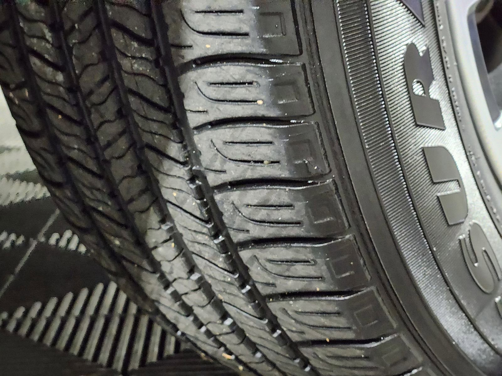 Used 2023 Subaru Outback Premium image 13