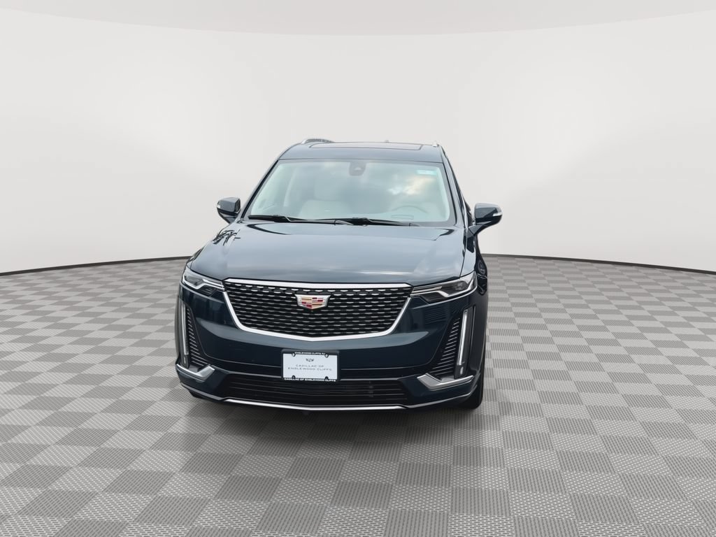 Certified 2024 Cadillac XT6 Premium Luxury w/ Technology Package AWD/4WD image 3