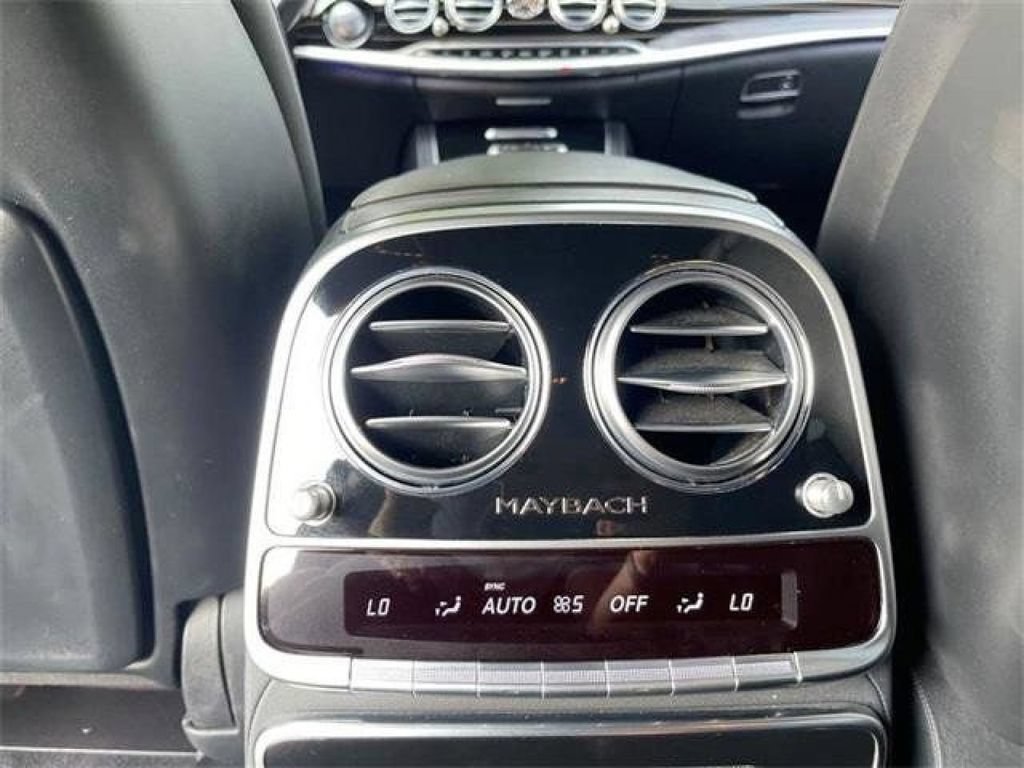 Used 2017 Mercedes-Benz Maybach S 550 4MATIC image 34