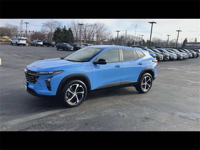 Used 2024 Chevrolet Trax RS w/ Driver Confidence Package image 4