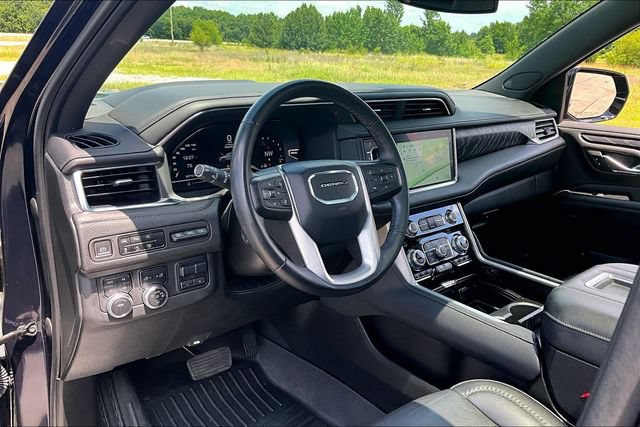 Used 2023 GMC Yukon Denali w/ Max Trailering Package AWD/4WD image 17