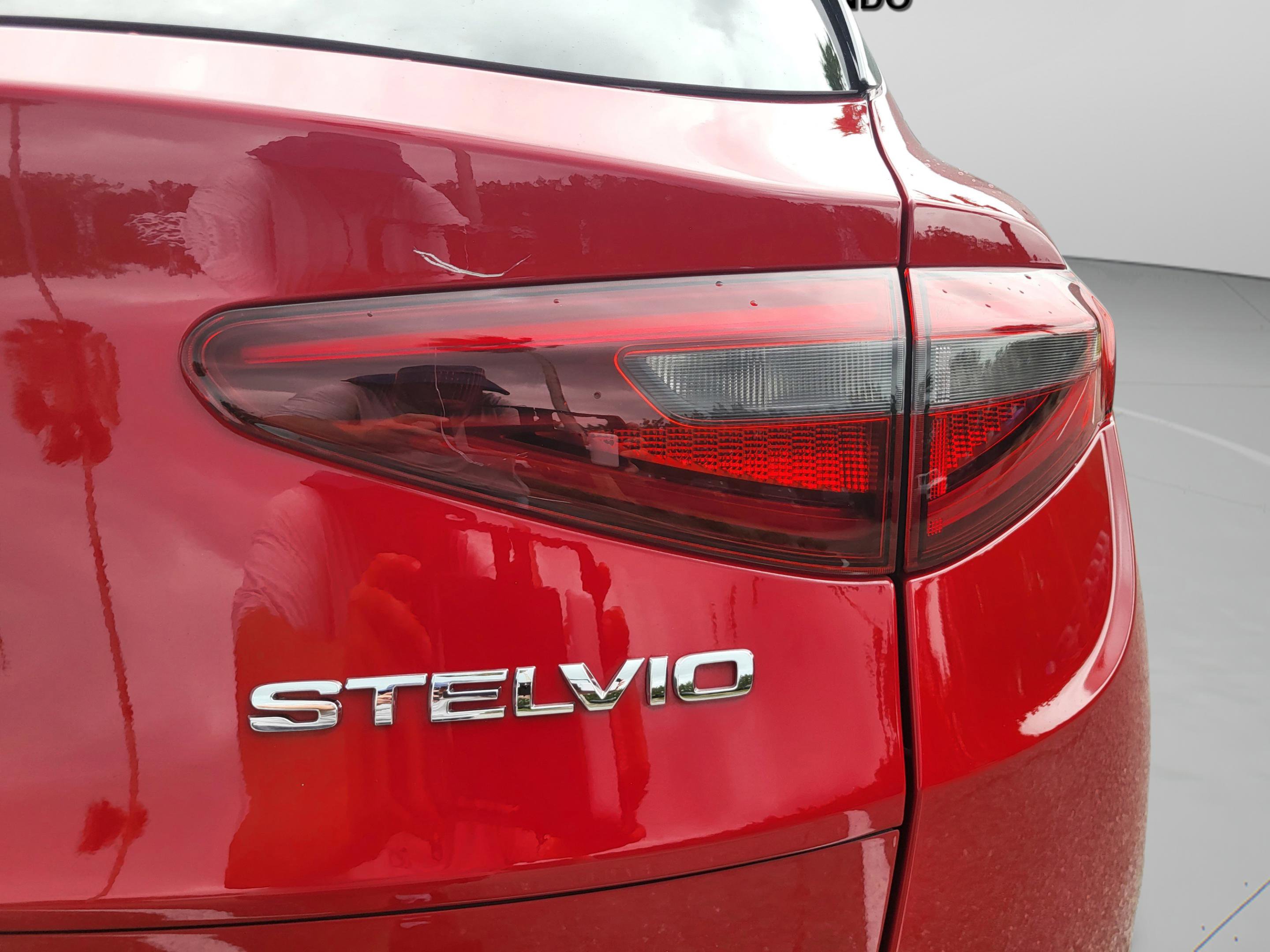 Used 2023 Alfa Romeo Stelvio Sprint RWD image 68