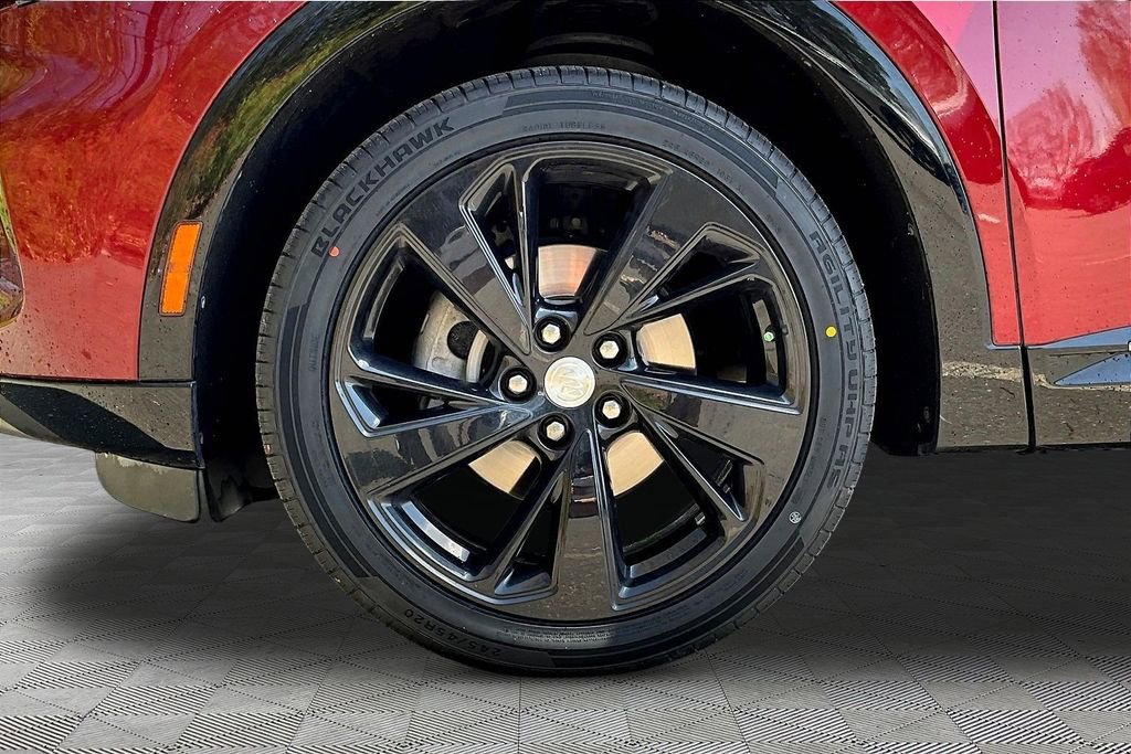 Used 2021 Buick Envision Essence w/ Sport Touring Package image 22