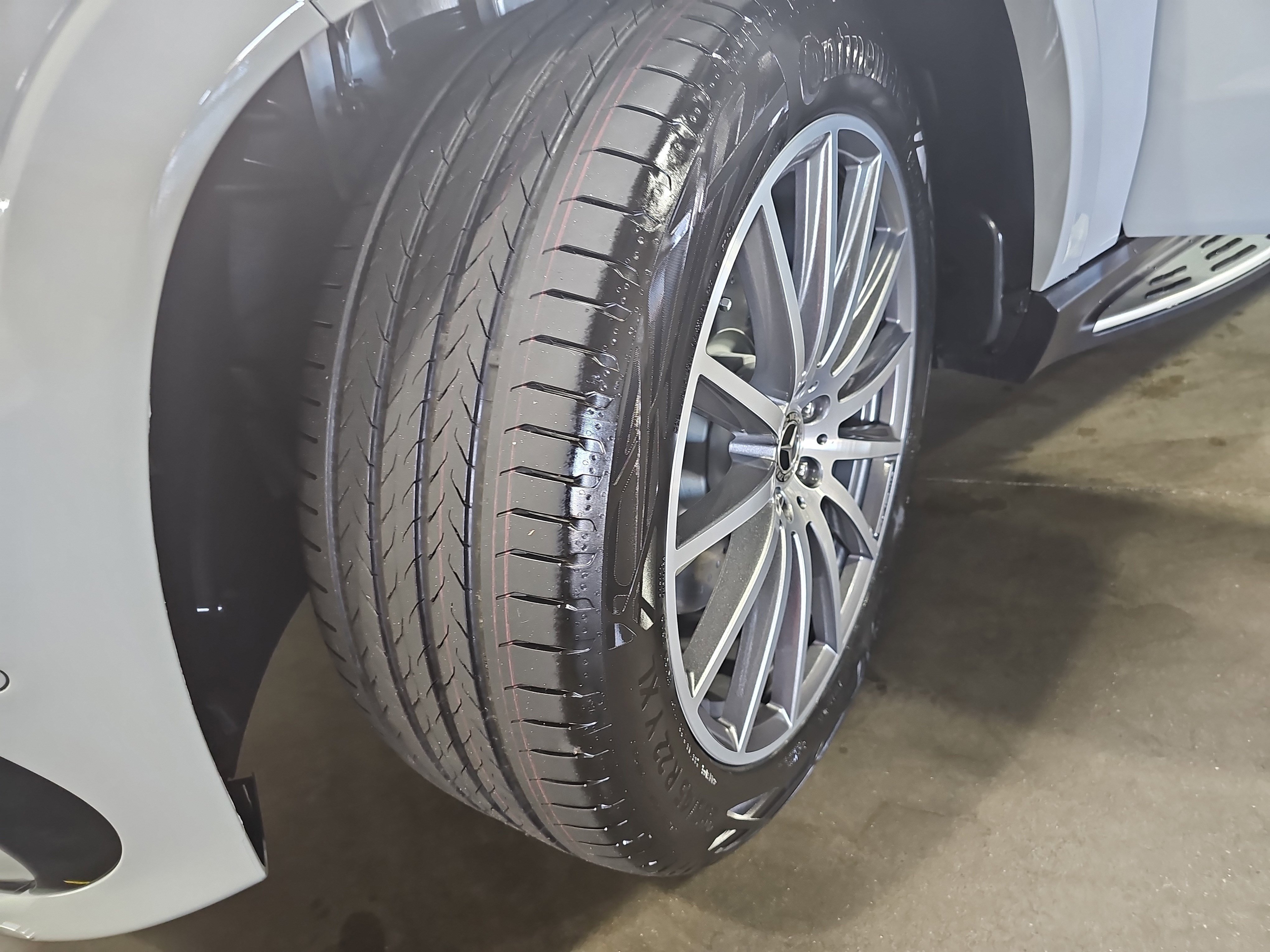 New 2026 Mercedes-Benz GLS 580 4MATIC image 35