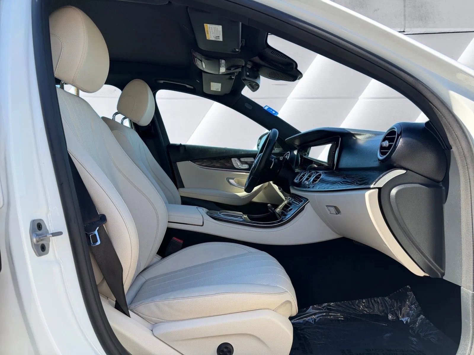 Used 2022 Mercedes-Benz E 350 Sedan w/ Driver Assistance Package image 12