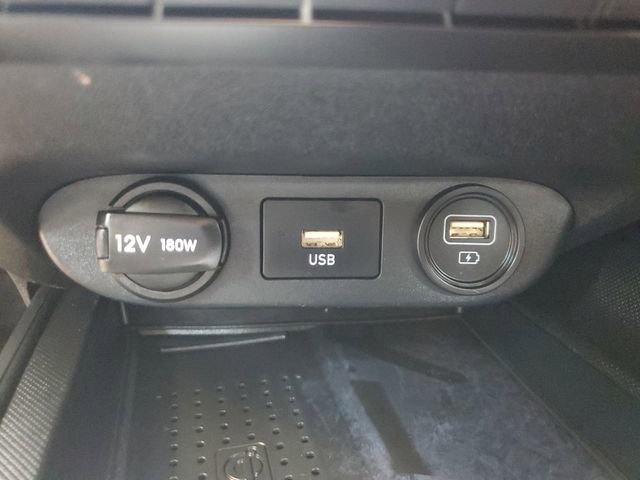 Used 2023 Hyundai Elantra SEL w/ Convenience Package FWD image 22