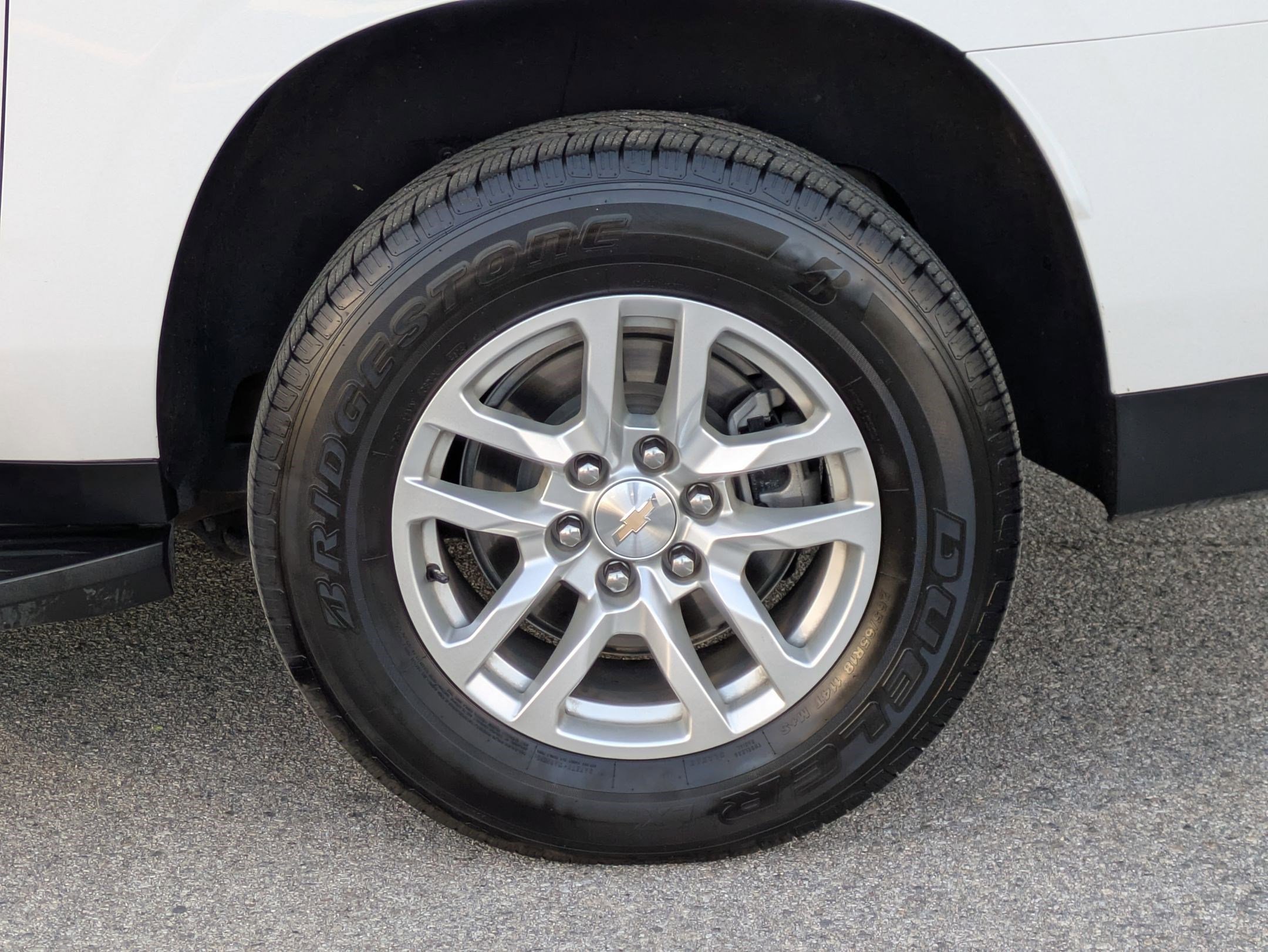 Certified 2023 Chevrolet Suburban LT image 9