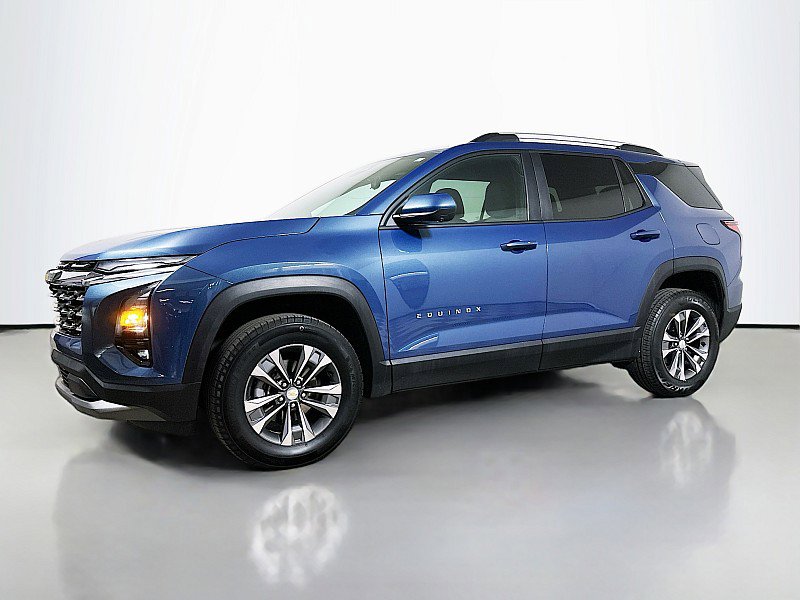 Used 2025 Chevrolet Equinox LT w/ Convenience Package II image 3