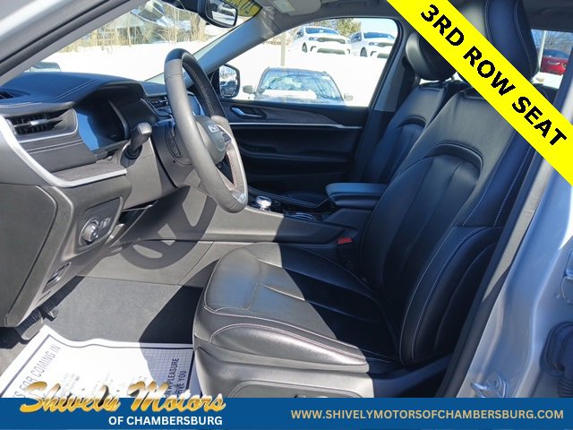 Used 2023 Jeep Grand Cherokee L Limited image 16