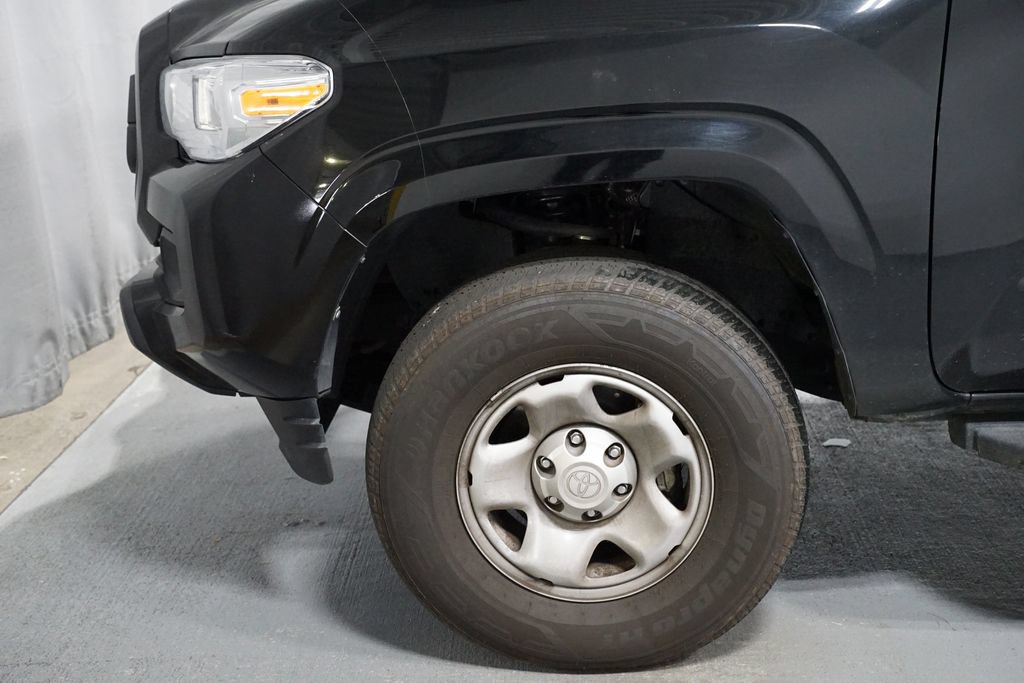 Used 2023 Toyota Tacoma SR AWD/4WD image 5