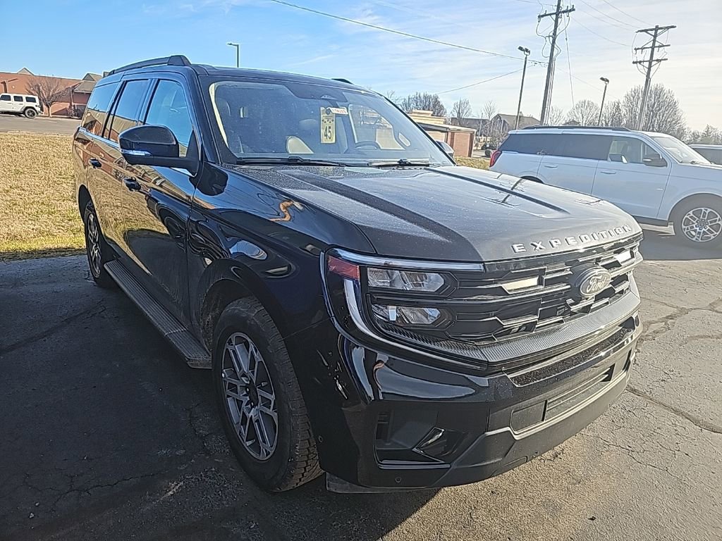 Used 2025 Ford Expedition Active AWD/4WD image 7