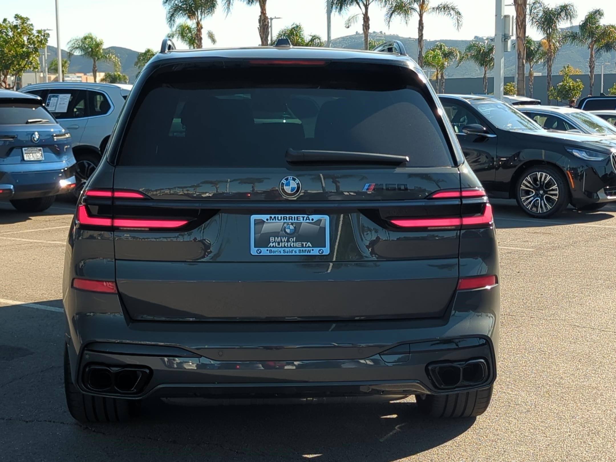 Used 2025 BMW X7 M60i w/ Executive Package image 9