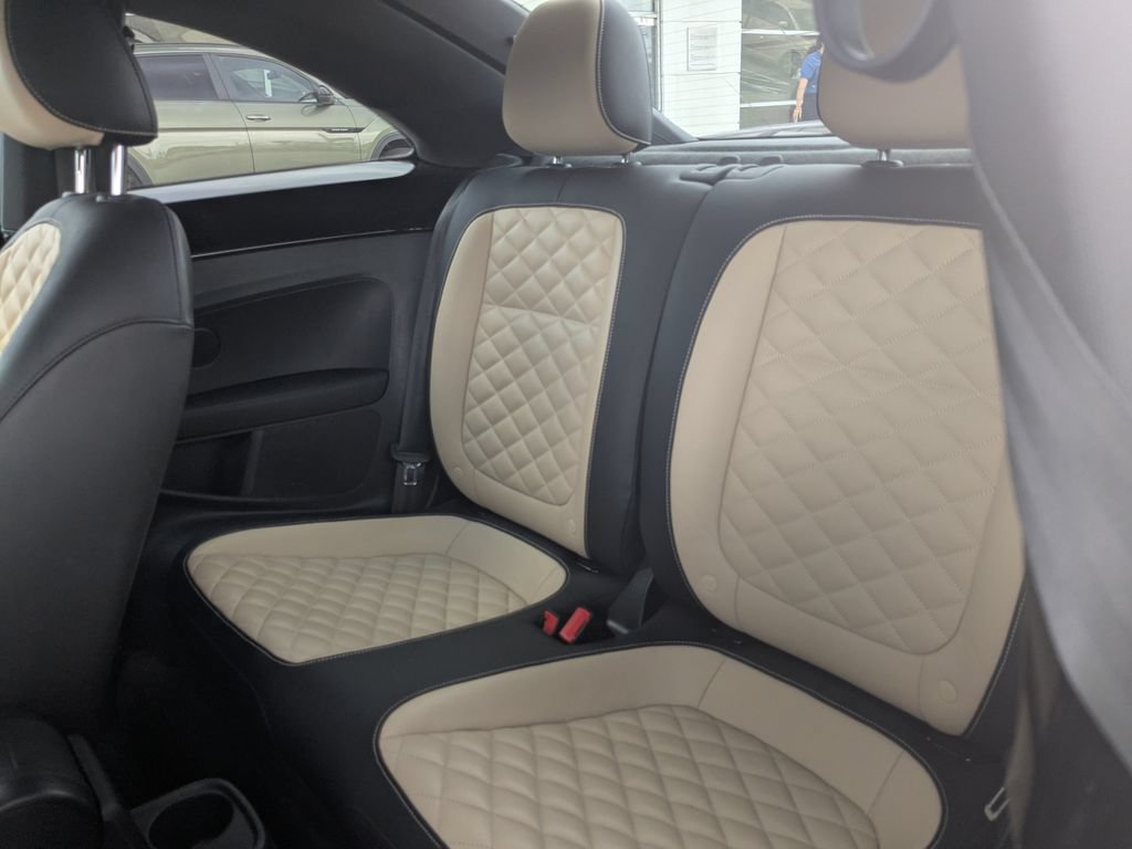 Used 2019 Volkswagen Beetle 2.0T Final Edition SEL FWD image 17