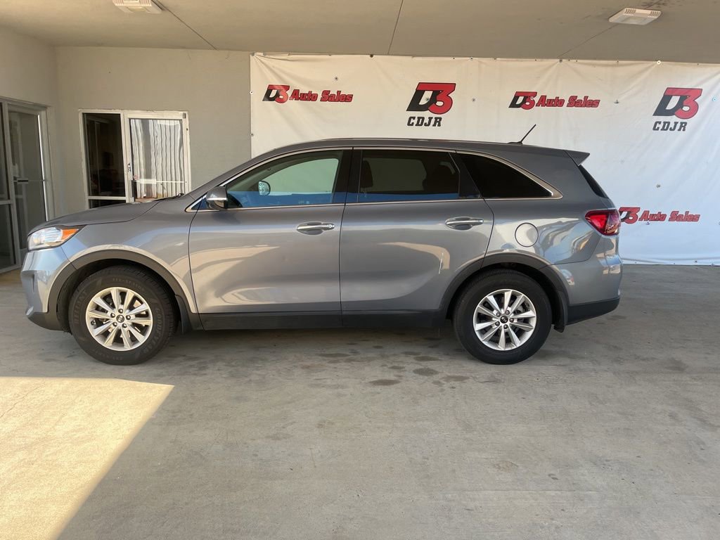 Used 2020 Kia Sorento LX image 3