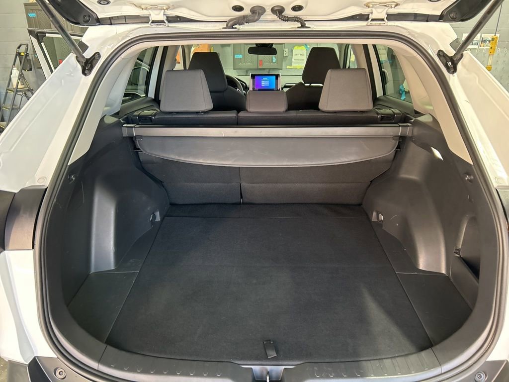 Used 2024 Toyota RAV4 XLE image 9