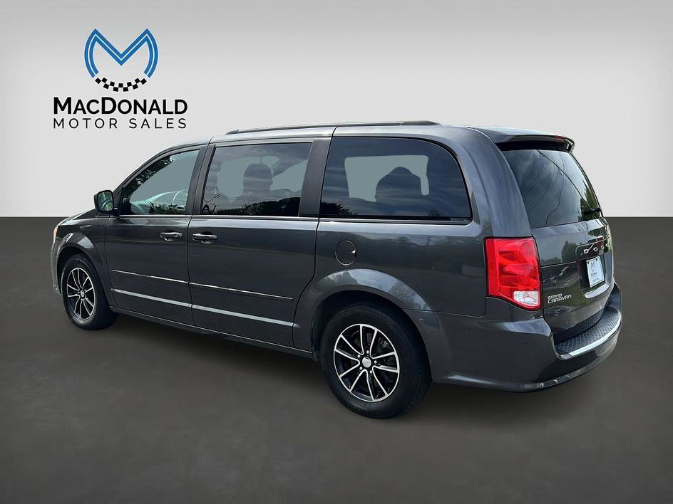 Used 2017 Dodge Grand Caravan GT image 5