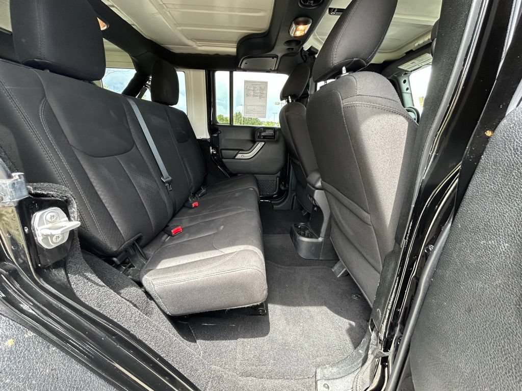 Used 2018 Jeep Wrangler Unlimited Sport S AWD/4WD image 26