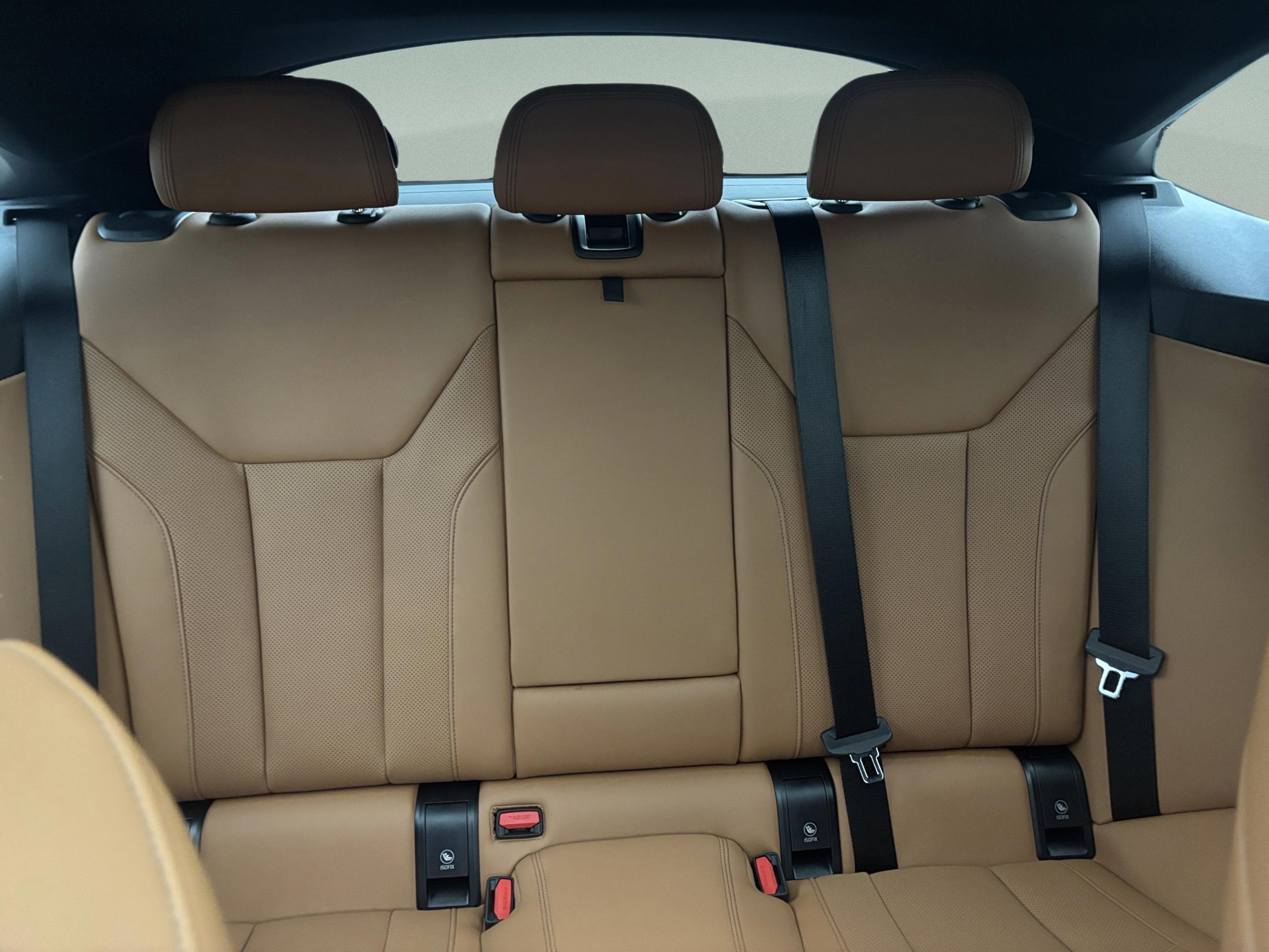 Used 2026 BMW i4 eDrive40 w/ Parking Assistance Package RWD image 28