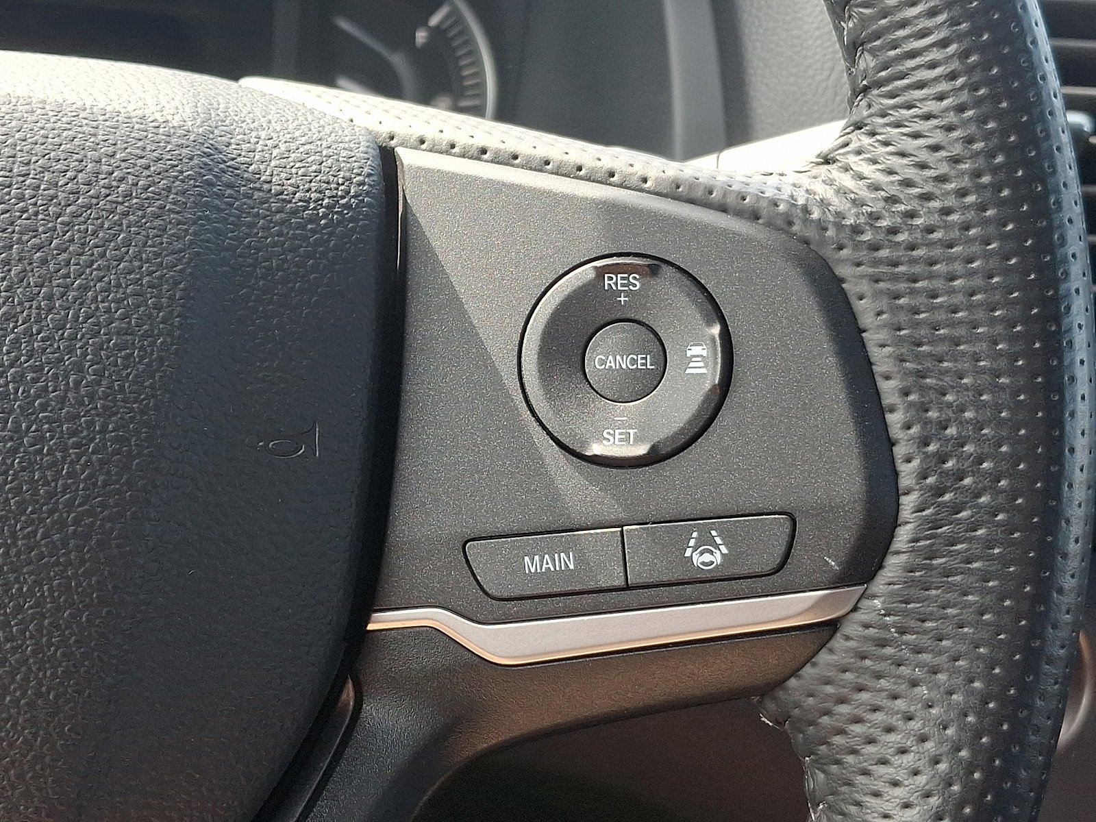 Used 2024 Honda Passport EX-L image 22