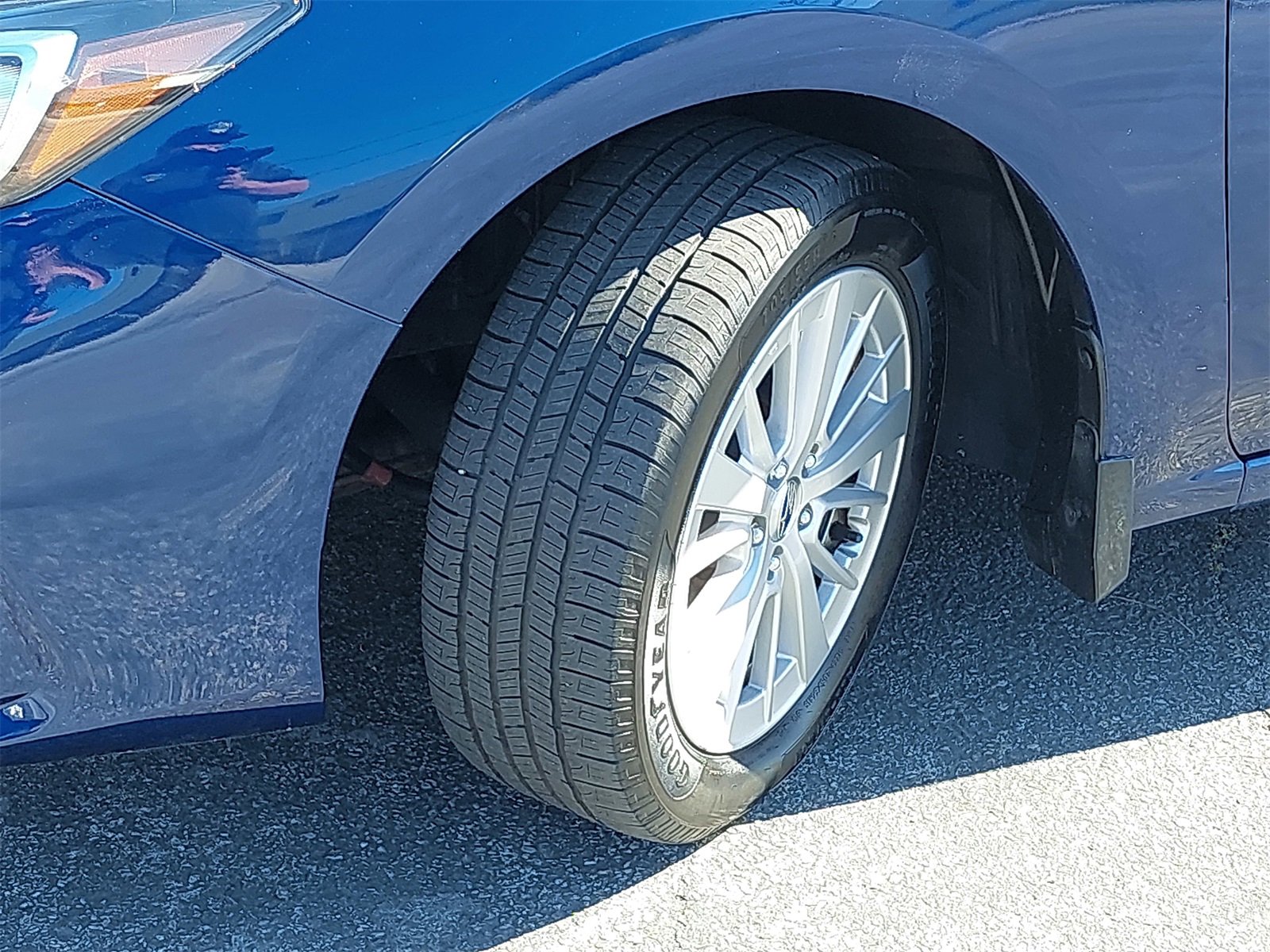 Used 2017 Subaru Impreza 2.0i Premium w/ BSD & Rcta/SRF/Eyesight image 32