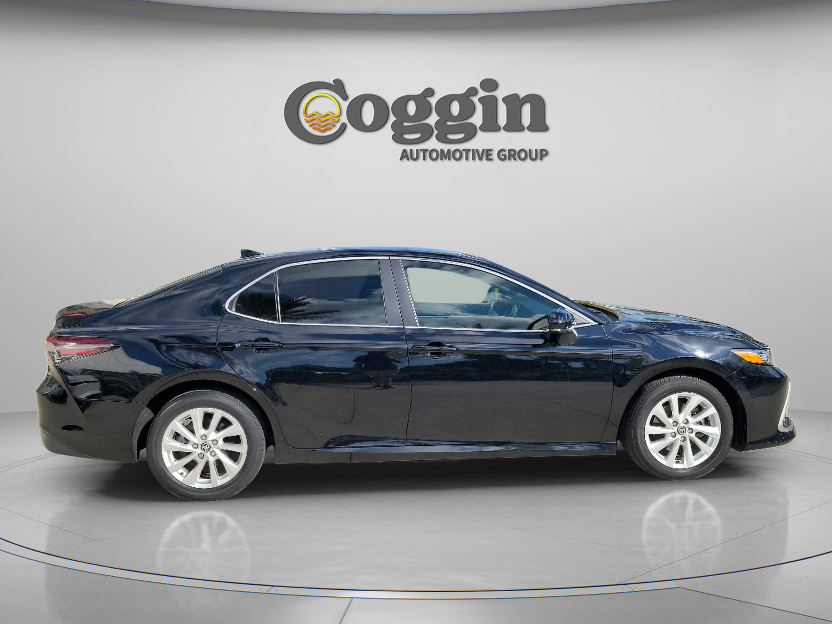 Certified 2023 Toyota Camry LE FWD image 4