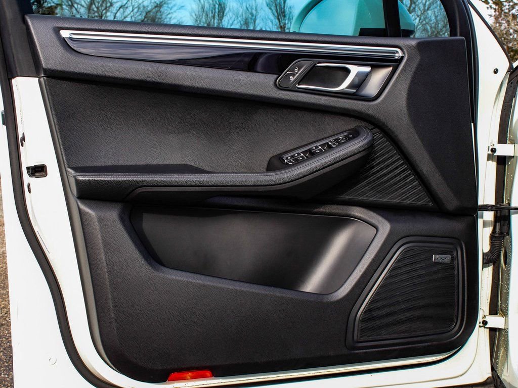 Used 2020 Porsche Macan image 8