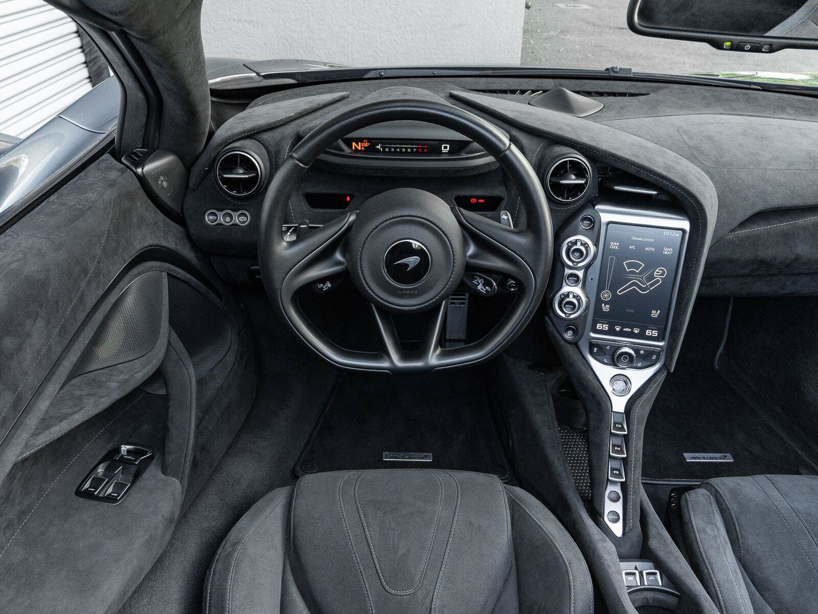 Used 2020 McLaren 720S Spider RWD image 12