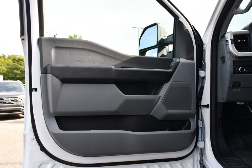 New 2026 Ford F250 XL image 18