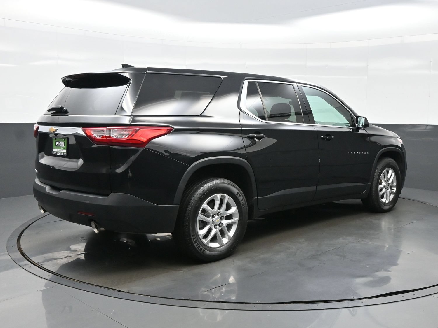 Used 2018 Chevrolet Traverse LS FWD image 8