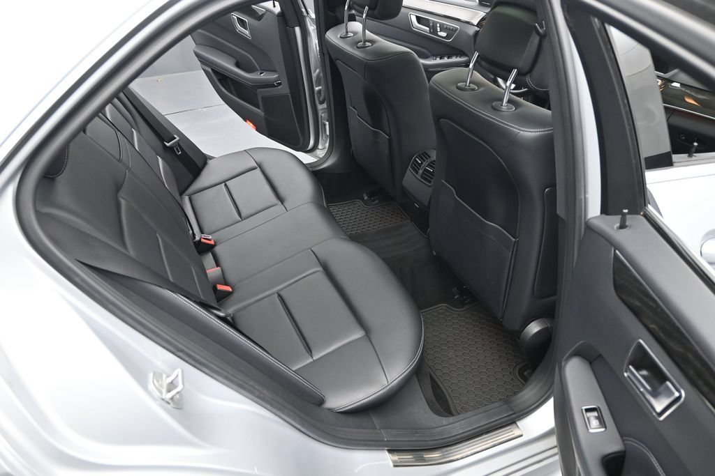 Used 2014 Mercedes-Benz E 250 BlueTEC Sedan image 22