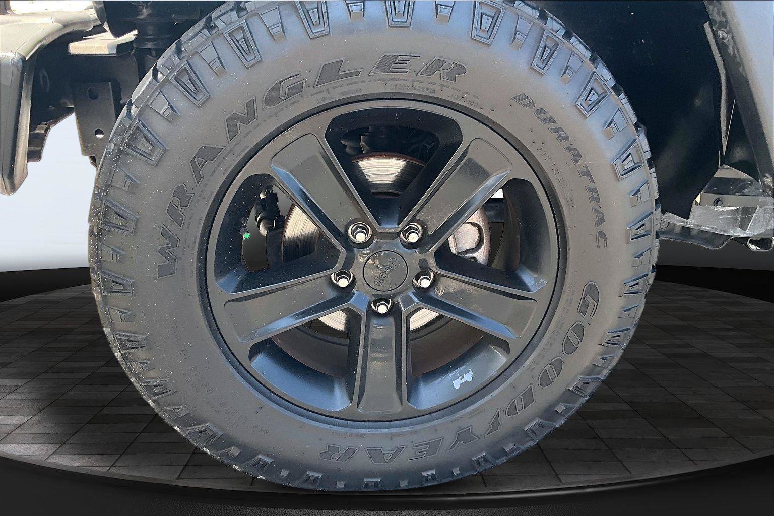 Used 2012 Jeep Wrangler Sport AWD/4WD image 35